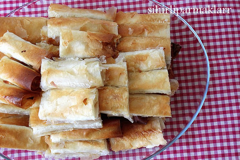 Baklavalık yufkadan peynirli börek Sihirli Parmaklar