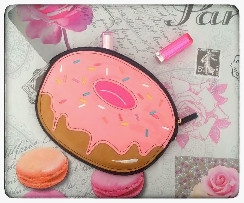 Le rouge à lèvres Color Sensational Popsticks Crystal Pink de Gemey Maybelline  Le rouge à lèvres Color Sensational Popsticks Crystal Pink de Gemey Maybelline