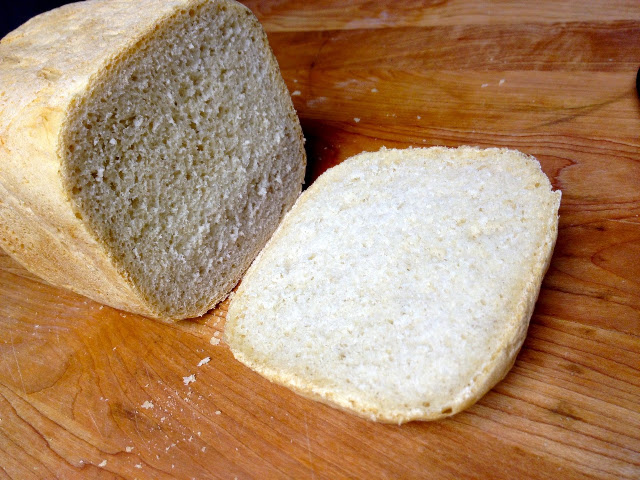 Pain Ordinaire (Basic White Bread) in a Bread Machine