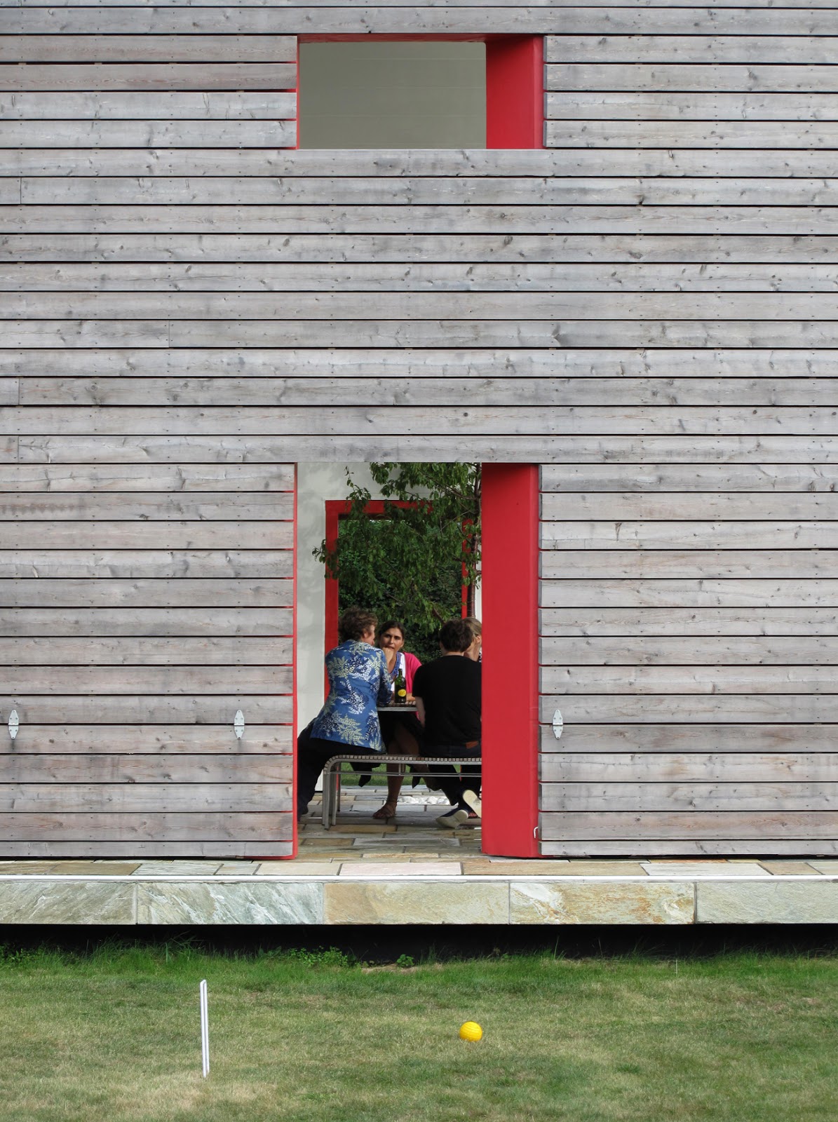 neocribs Modern British House Sliding House Suffolk England dRMM