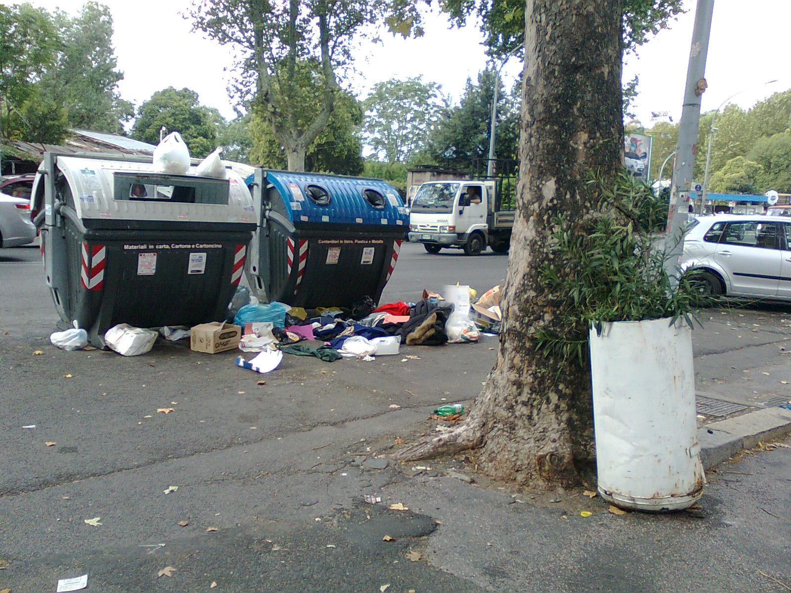 Degrado Marconi Scene Da Quinto Mondo A Lungotevere Degli Inventori