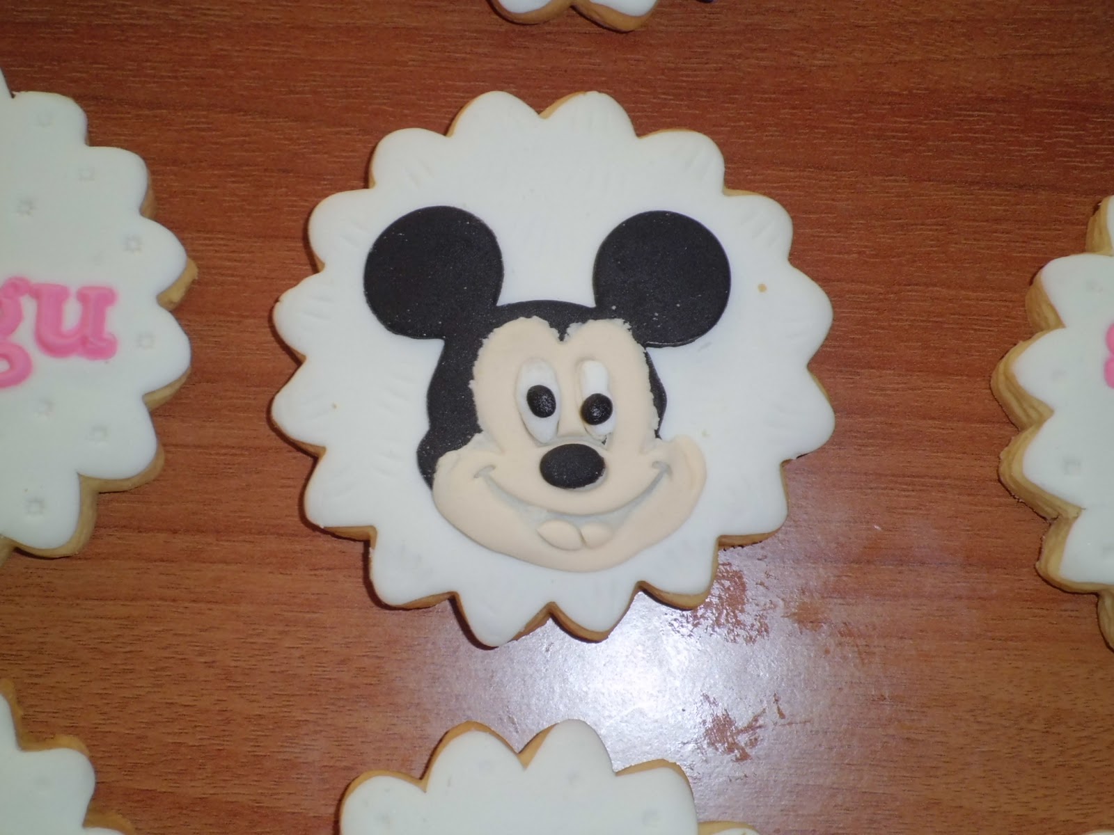 Lerna�nın Pasta Evi Mickey Mouse Kurabiyeleri