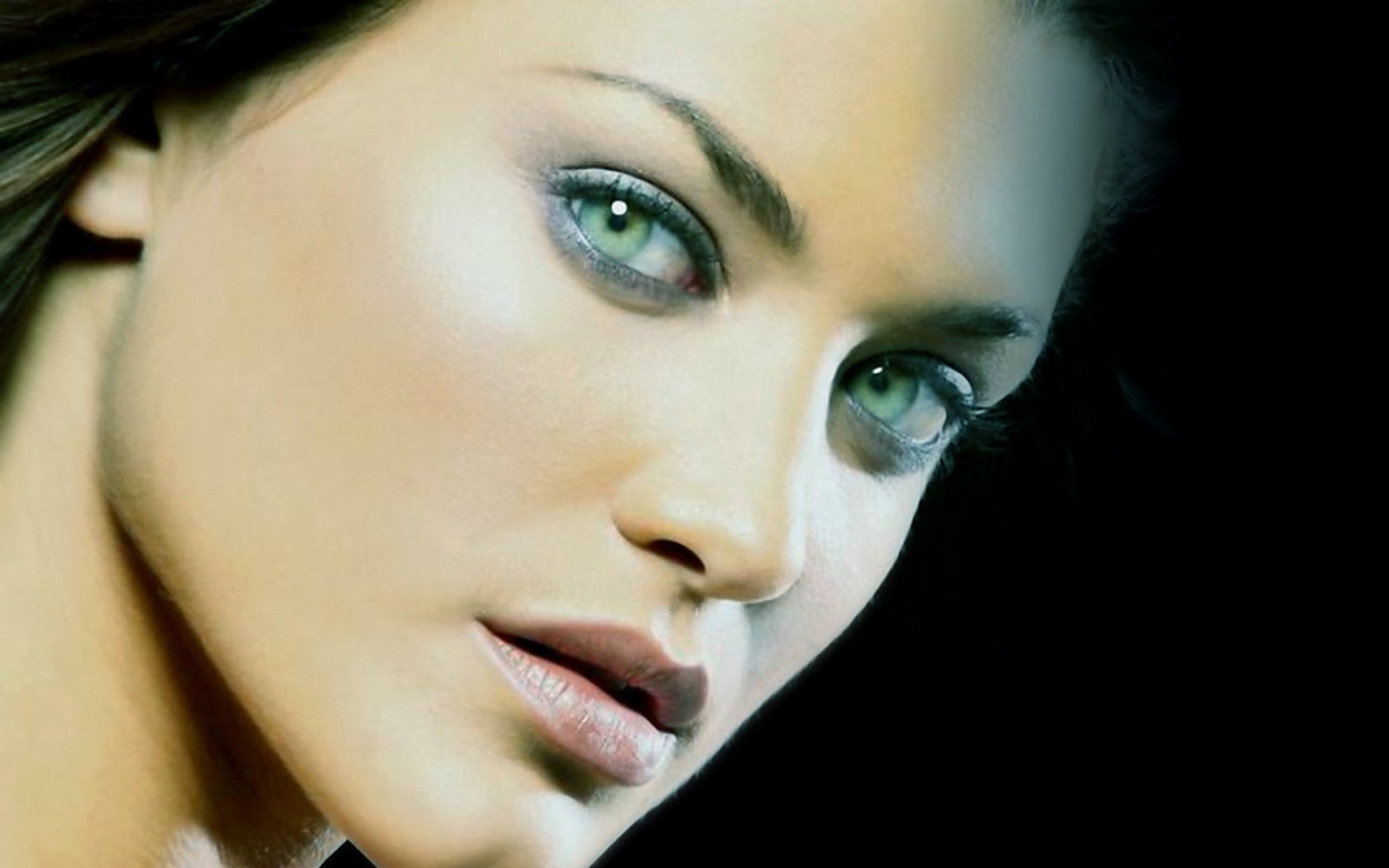Wallpaper India: EVE TORRES HD Wallpapers
