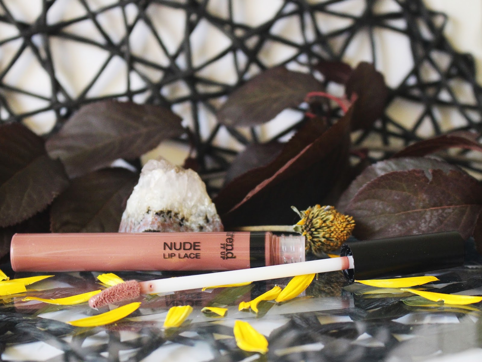 Trend It Up Nude Lip Lace - 020