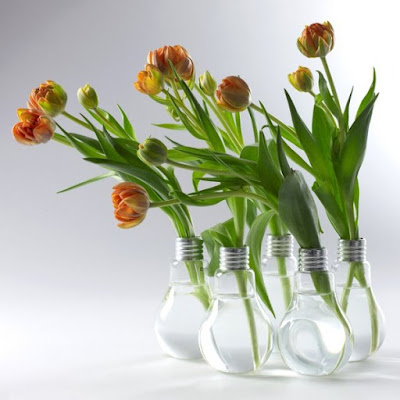 vas bunga dari tanah liat