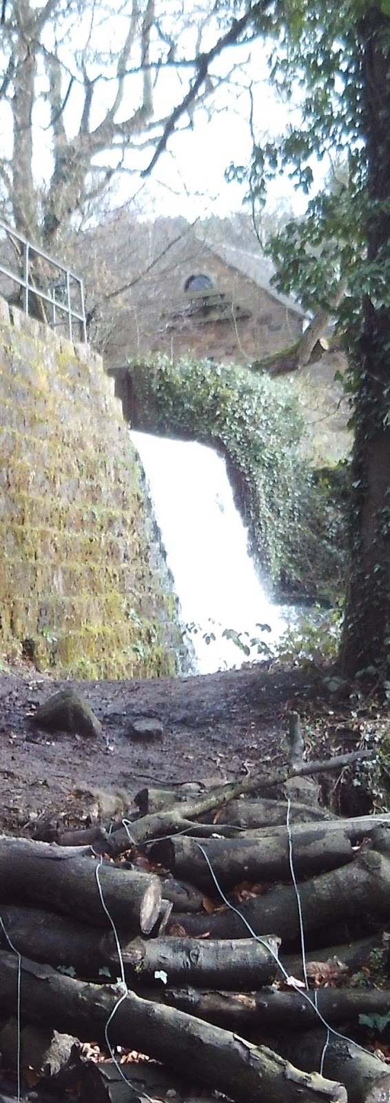 Walking The Peak Bentley Bridge, Lumsdale, Matlock Green, Old Matlock