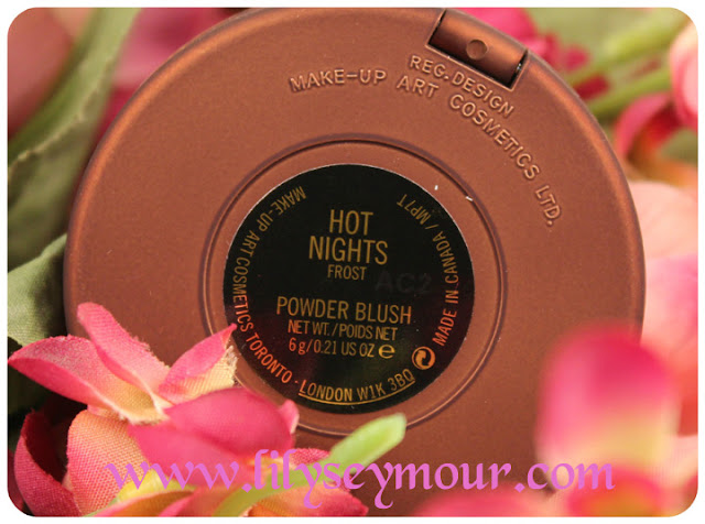 mac hot nights powder blush
