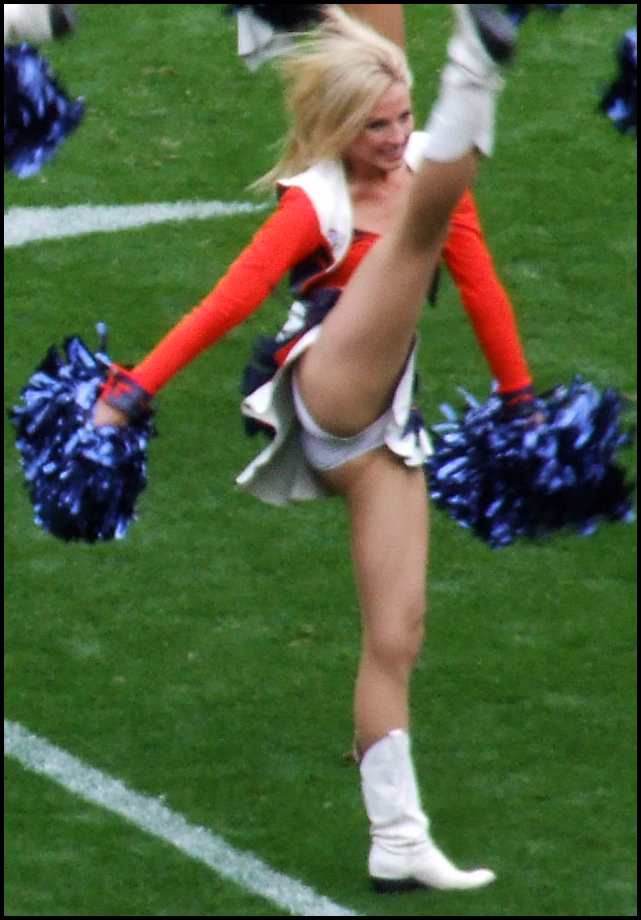 upskirt Nfl cheerleader picture