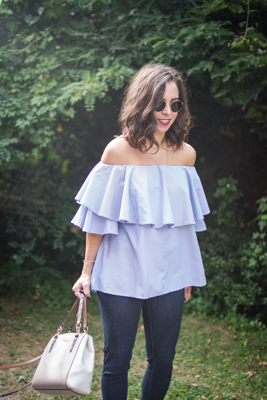 How to wear an off the shoulder top for fall. | A.Viza Style | shein off the shoulder top - autre chose platform heels -  levi high waist jeans - dc blogger