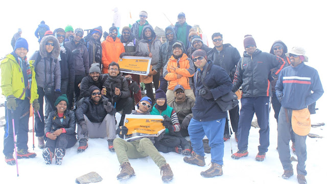 Pic : Entire group at Roopkund