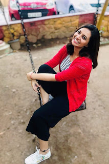 Actress Isha Chawla Lovely Stills Actress Isha Chawla Lovely Stills