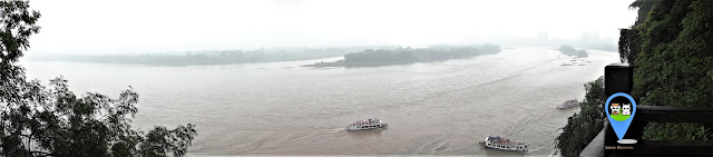 Leshan Giant Buddha is positioned between Min River and Dadu RIver in the southern part of Sichuan province of China Leshan Giant Buddha is positioned between Min River and Dadu RIver in the southern part of Sichuan province of China