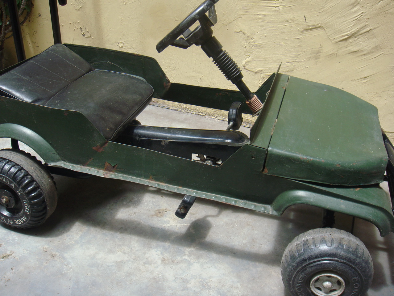 Pedal car df110