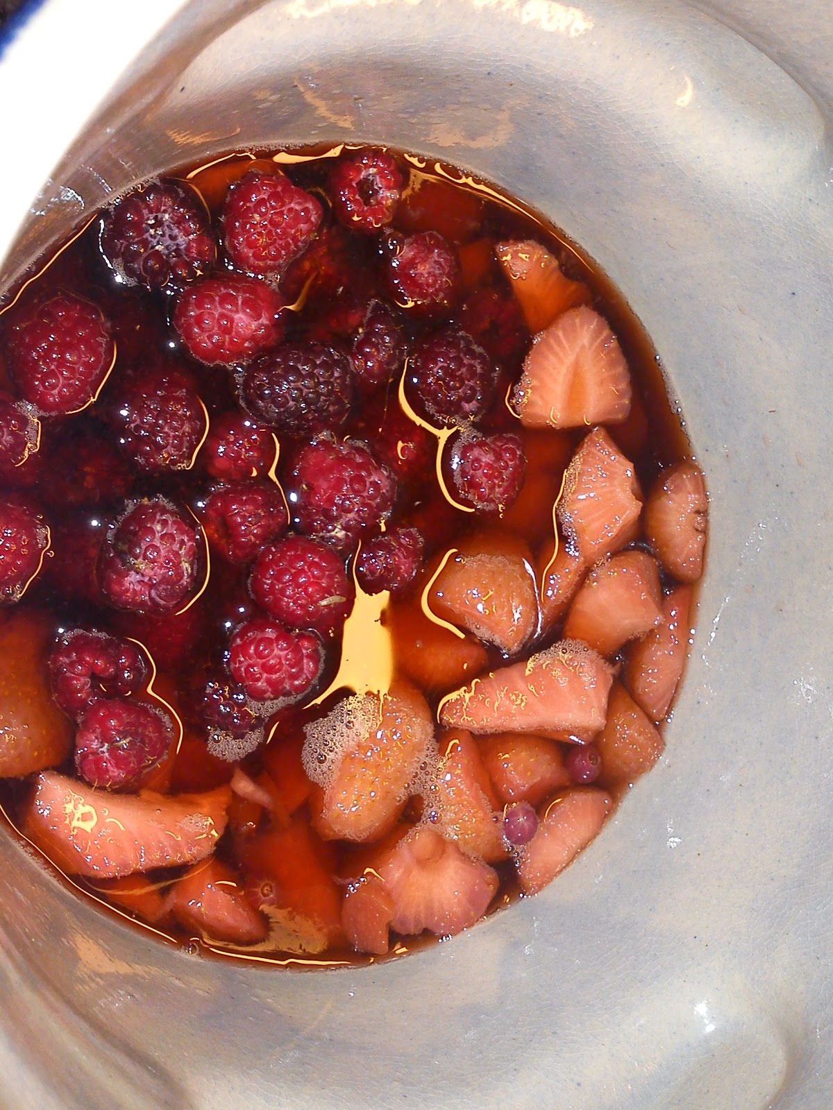 Kitchen of Kiki: Rumtopf - now with raspberries in-side