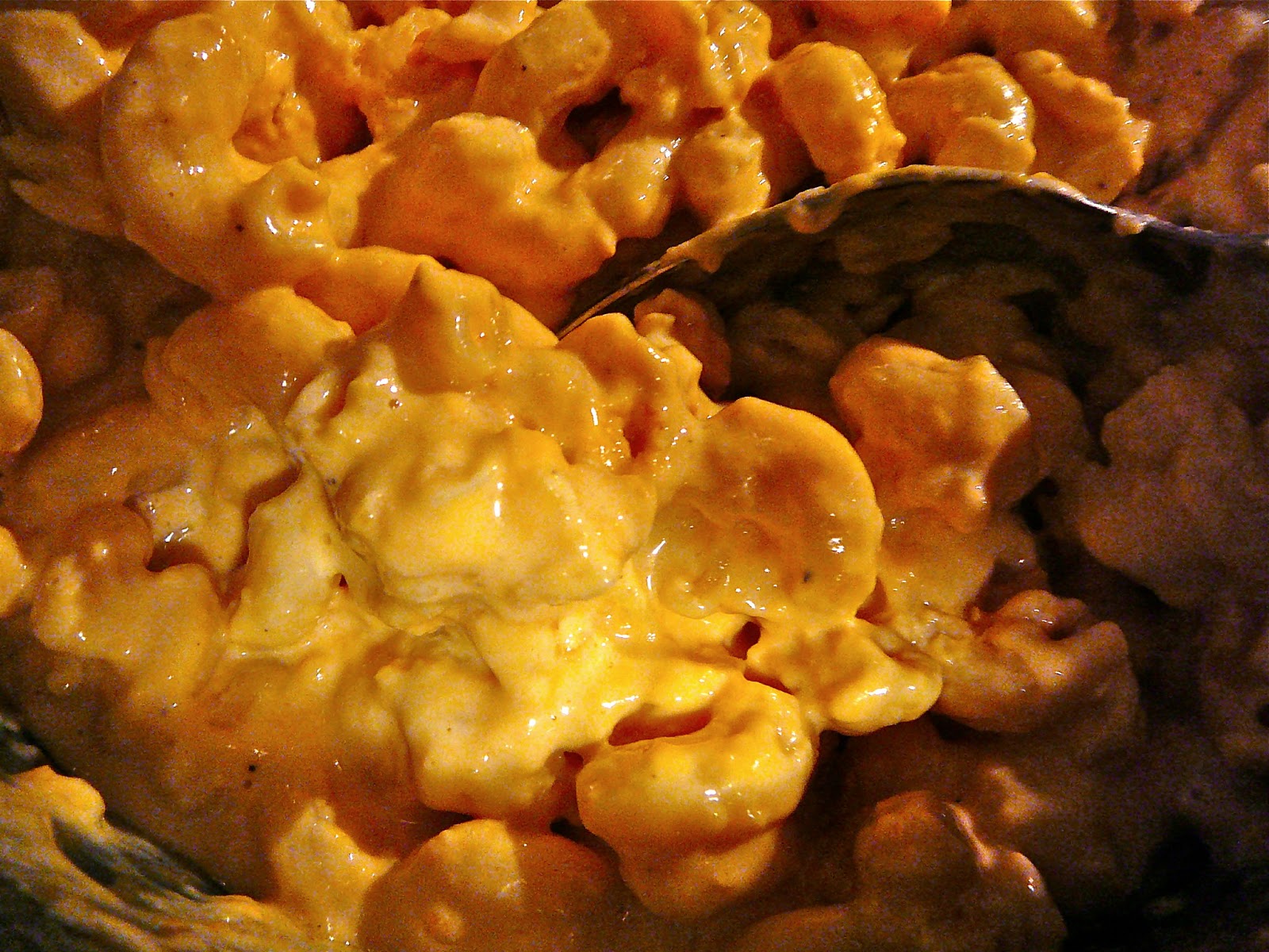 The Hidden Pantry Linda's Crock Pot Macaroni and Cheese for a Crowd