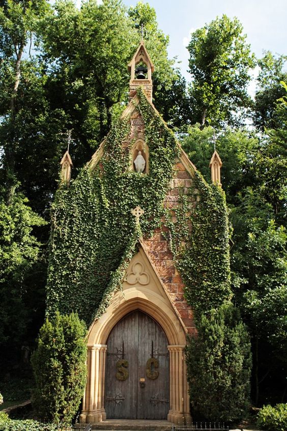 15 Amazing Places To Visit In Arkansas Fascinating St Catherine S At Bell Gable In Fayetteville Arkansas