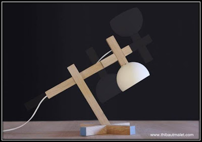 Lampe d'architecte à poser Phobos bois Thibaut Malet