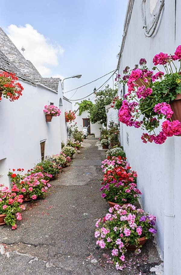 11.) Alberobello, Italy - Welcome To The 19 Most Charming Places On Earth. They’re Too Perfect To Be Real.