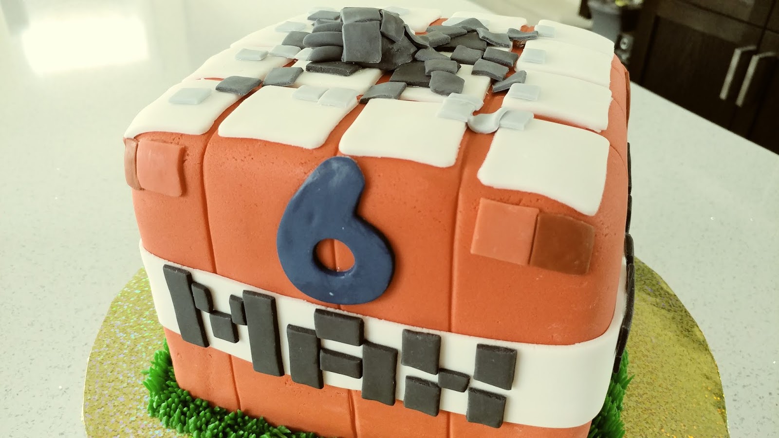 Tnt Minecraft Cake