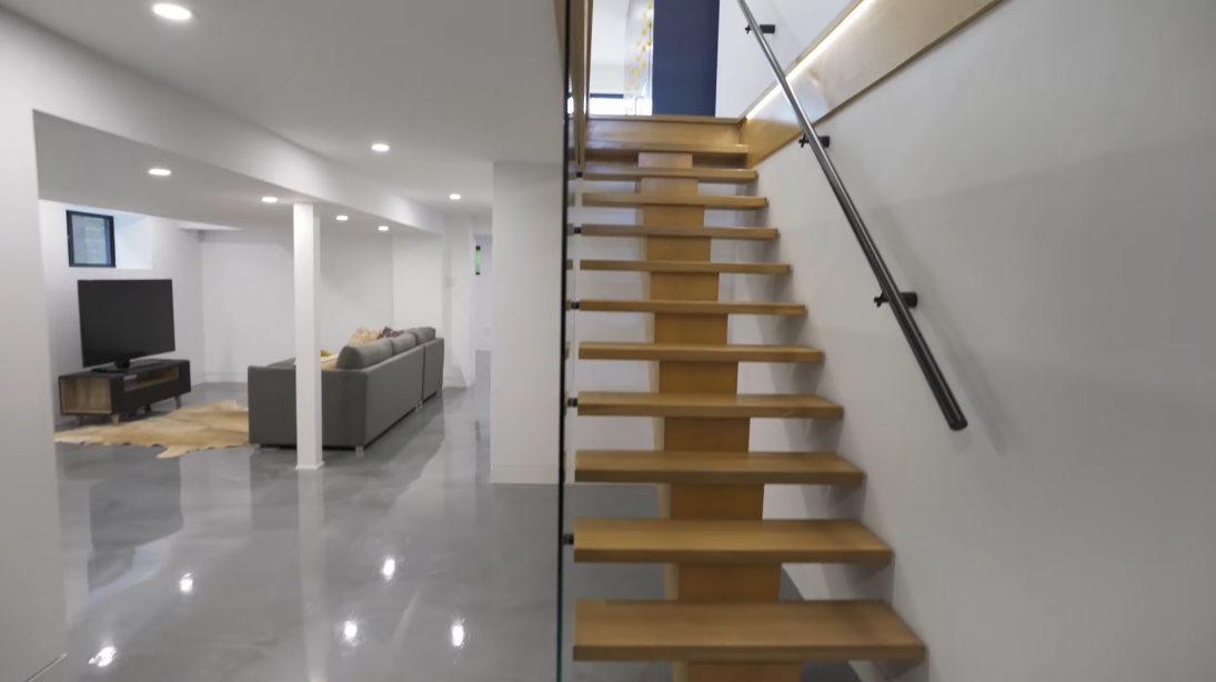 41 Interior Design Photos vs. 4 Velma Dr, Toronto Luxury Home Tour