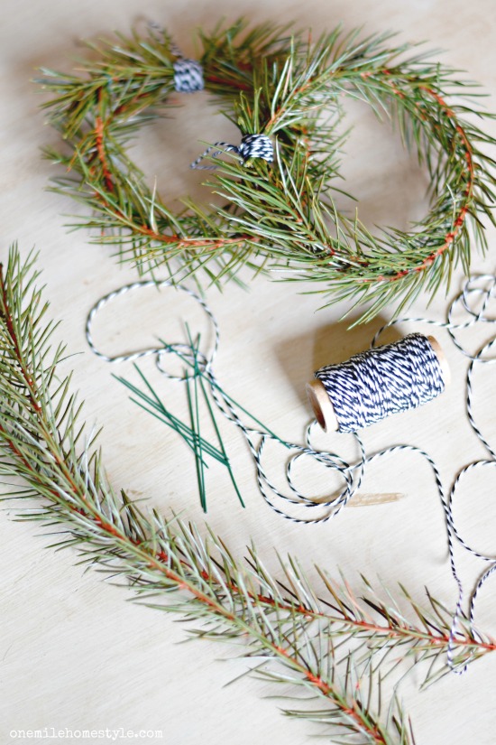 DIY Mini Wreaths to Add to Your Winter Decor