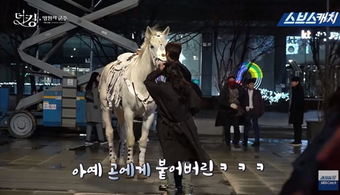 이미지에 대체텍스트 속성이 없습니다; 파일명은 3d0539z3igbu5rg81n3e.jpg 입니다.