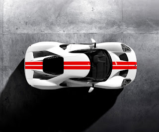 Frozen-White-Ford-GT-Race-Red-Stripe-Ove