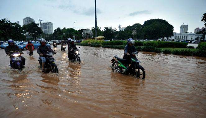 Untuk Kitaa ..! Has Fir Man^^ DKI Sebut Banjir Akibat Curah Hujan