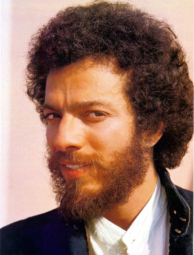 Astros em Revista CARLOS AUGUSTO STRAZZER O MISTICO PERFEITO