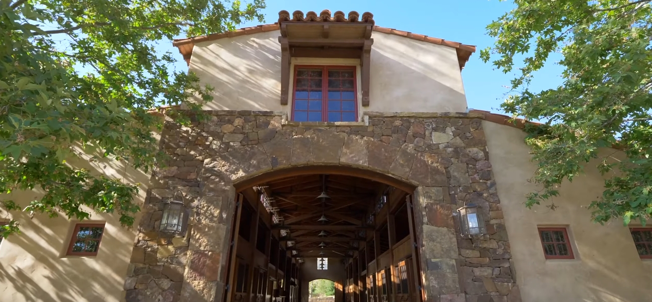 18 Photos vs. $25 Million Dollar California Home In Santa Ynez Interior Design Tour