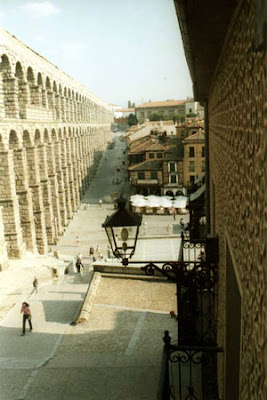 roman aqueduct segovia