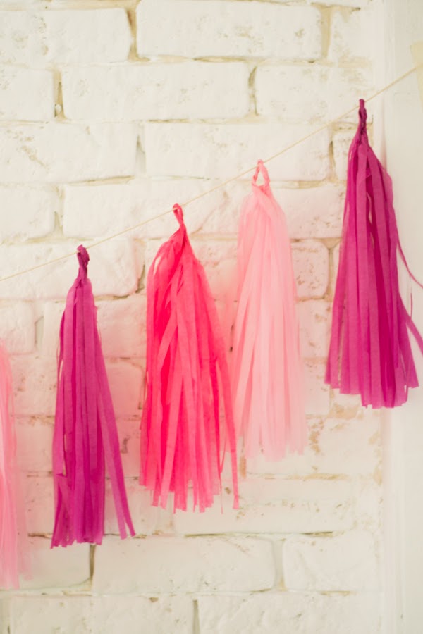 Guirnalda borlas papel de seda diy