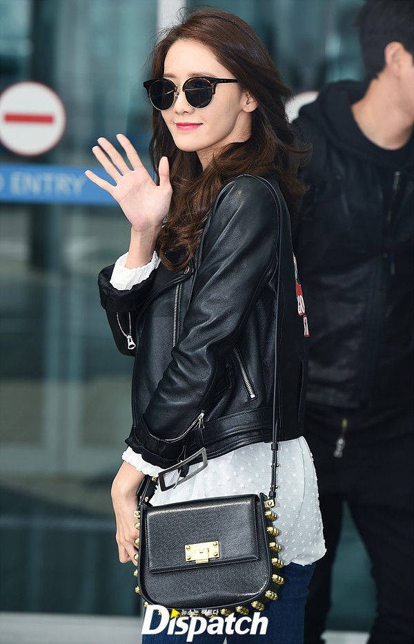 Snsd S Yoona Is On Her Way To China Snsd Oh Gg F X