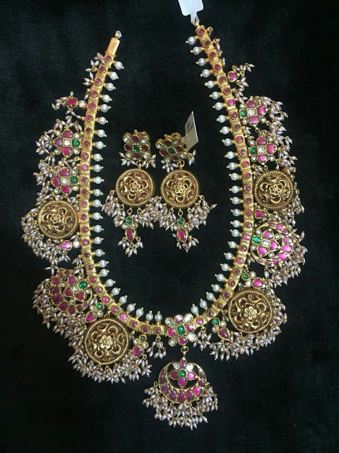 Kundan Guttapusalu with Simple Earrings Kundan Guttapusalu with Simple Earrings