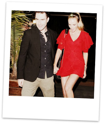 is selena gomez dating anyone