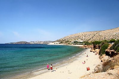 friendshipiseverything.gr: Οι 10 καλύτερες παραλίες της Αττικής