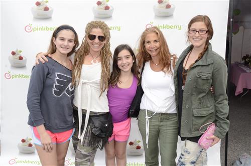 Pinkberry Opens its First Store in the Philadelphia Area to Much ...
