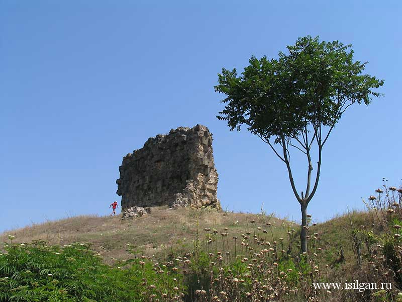Сторожевая башня Камах. Республика Дагестан.