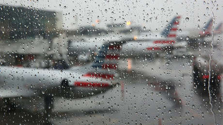 Suspenden vuelos en varios aeropuertos por falta de empleados en estados unidos. Suspenden vuelos en varios aeropuertos por falta de empleados en estados unidos.