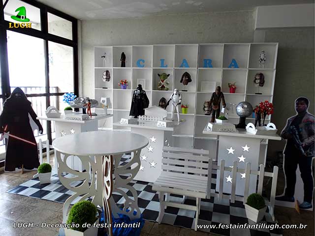 Ornamentação de mesa provençal simples com escaninhos Star Wars Ornamentação de mesa provençal simples com escaninhos Star Wars