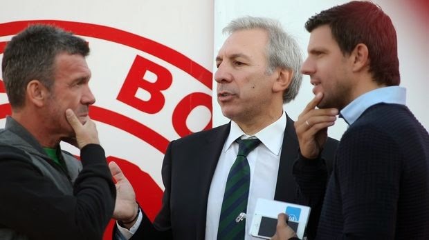 Η αποθέωση και το... κλασικό σύνθημα!