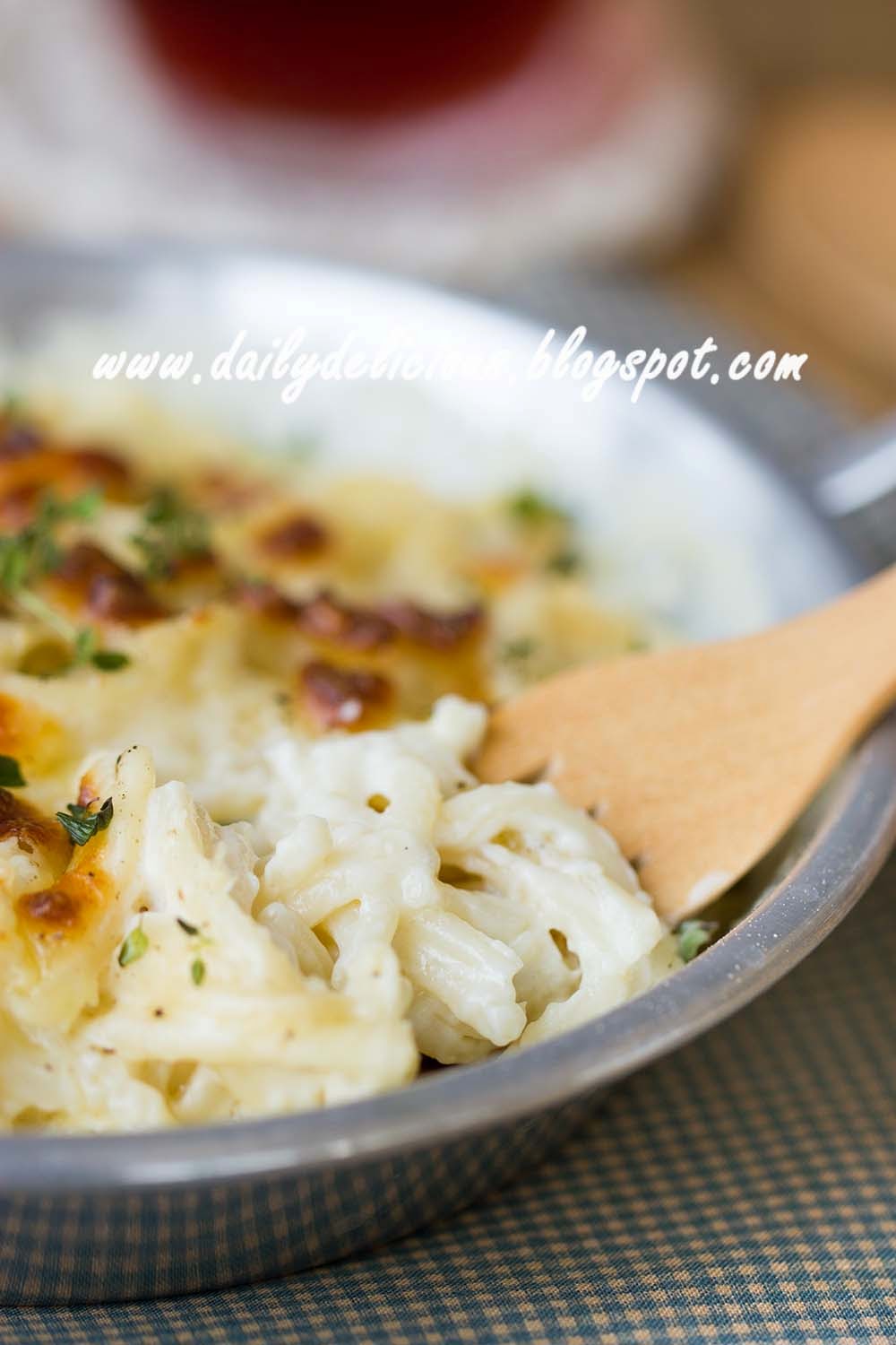 dailydelicious thai Cauliflower, pasta and cheese bake