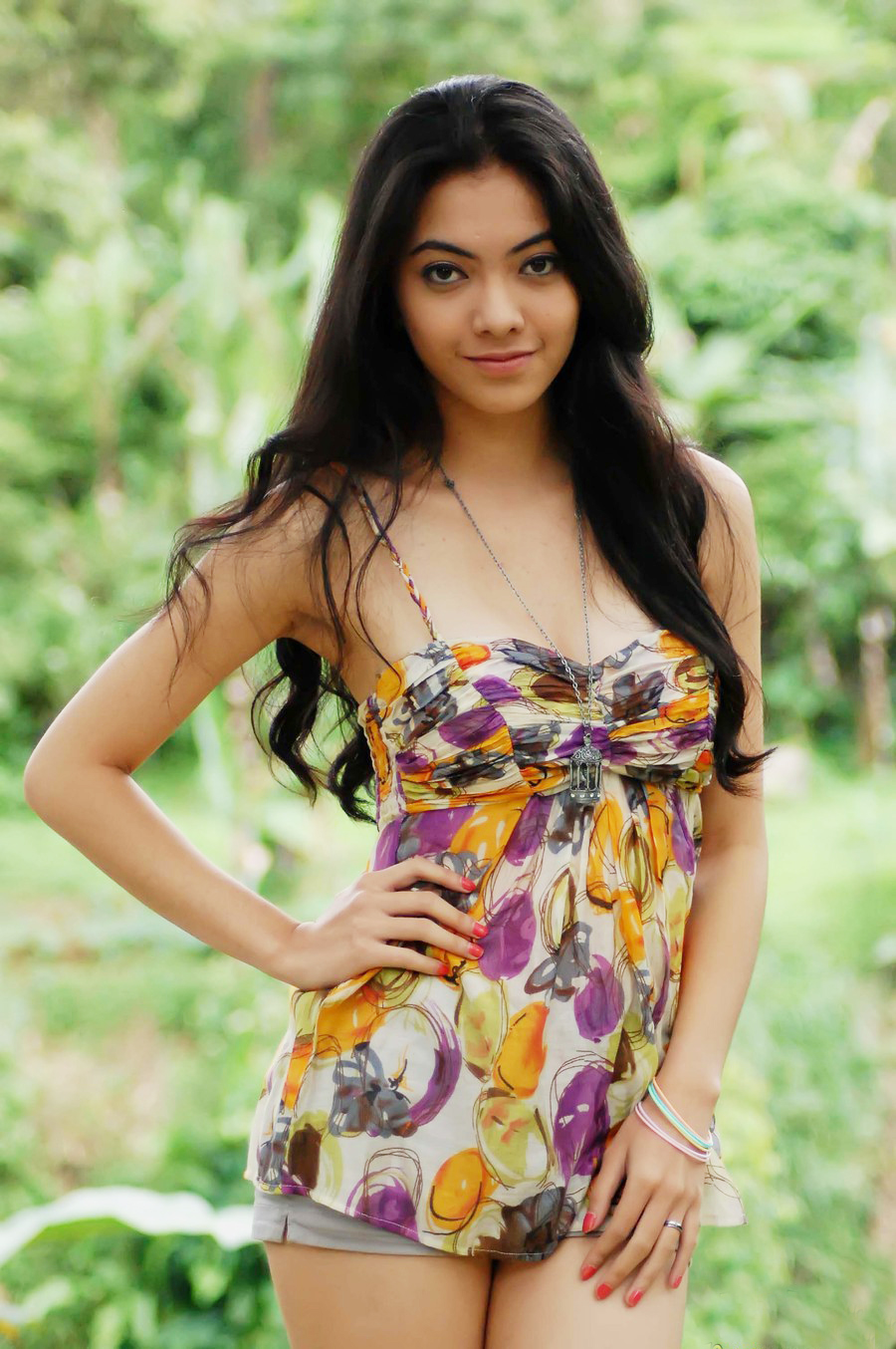 Foto Model Indonesia Yang Terkenal Paling Cantik Dan Seksi Dzargon free ima...