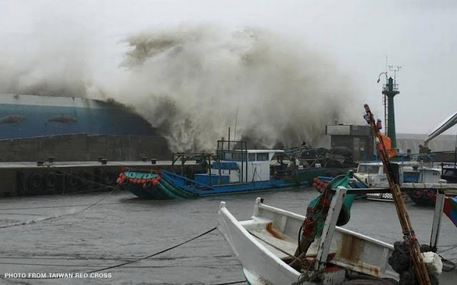 Super Typhoon Meranti has landed on mainland China Typhoon-Meranti-in-Taiwan-04_CNNPH%2B%25281%2529