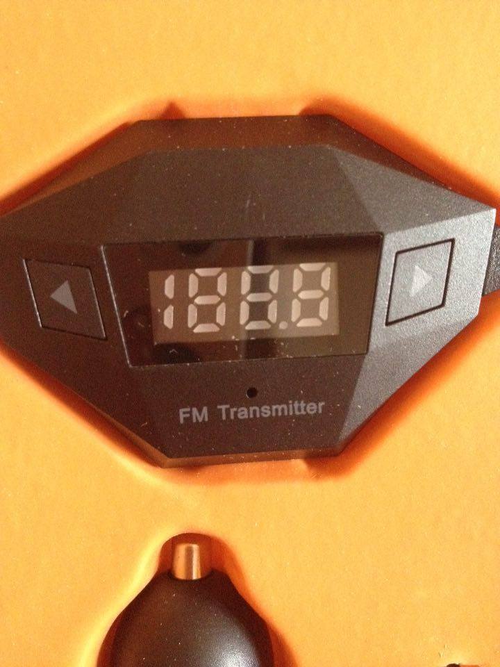 il mondo di Rory Trasmettitore FM kit auto senza fili!