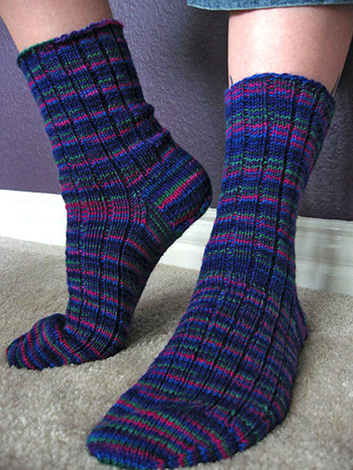 Basic Ribbed Socks - Free Pattern 
