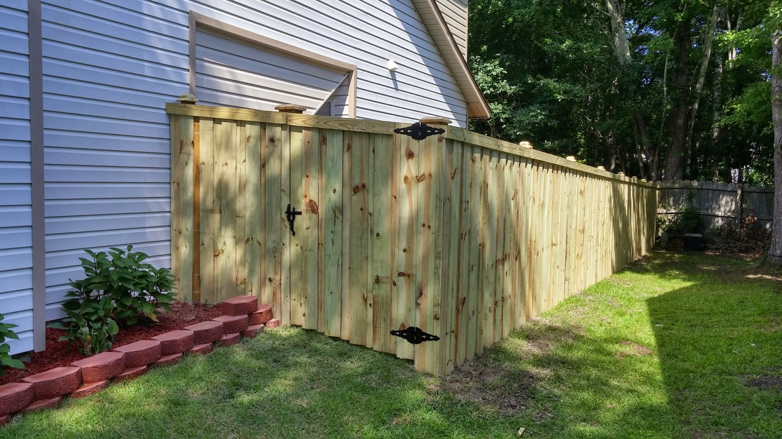 Town & Country Fences, LLC A Fresh New Fence in Moultrie Place