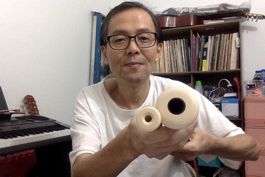 Comparing Recorders 4. Comparing soprano vs tenor recorder Physical