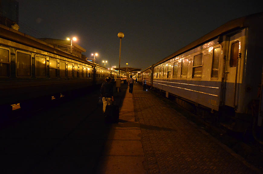 Images du Vietnam du Nord Lao Cai Hanoï en train de nuit