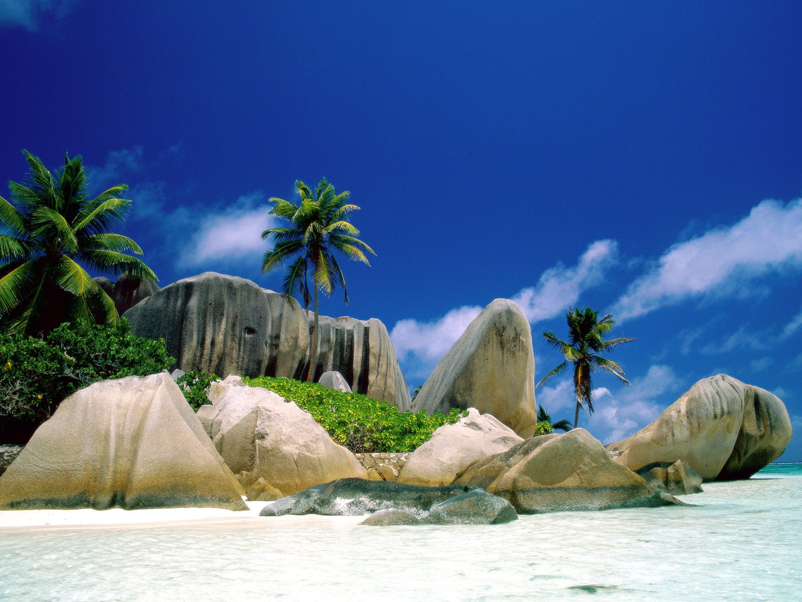 Seychelles islands – Unique by a thousand miles | free download wallpaper